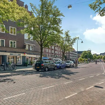 Beautiful Penthouse Near Rai And Centre *