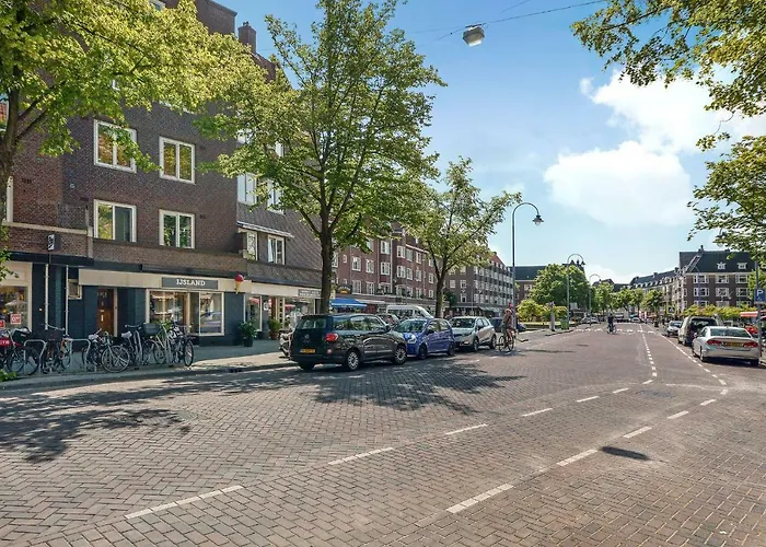 Beautiful Penthouse Near Rai And Centre *