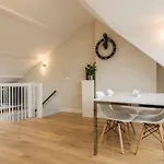 Beautiful Penthouse Near Rai And Centre *